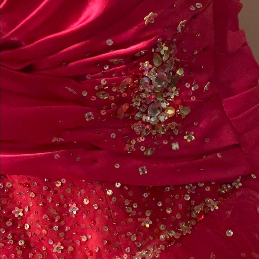 Prom dress - Picture 4 of 8